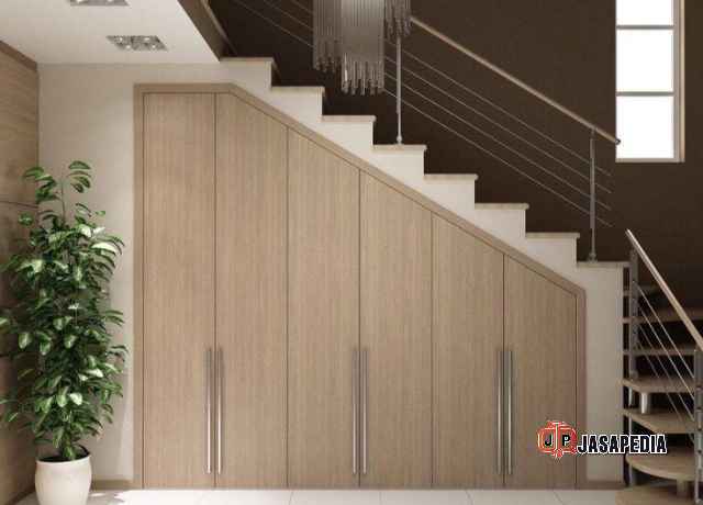Jasa tukang kayu custom Bogor lemari bawah tangga, cek rahasia rapinya di sini