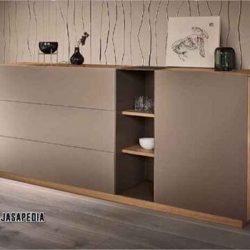 Tukang kayu custom Depok credenza multifungsi, bikin rumah jadi lega