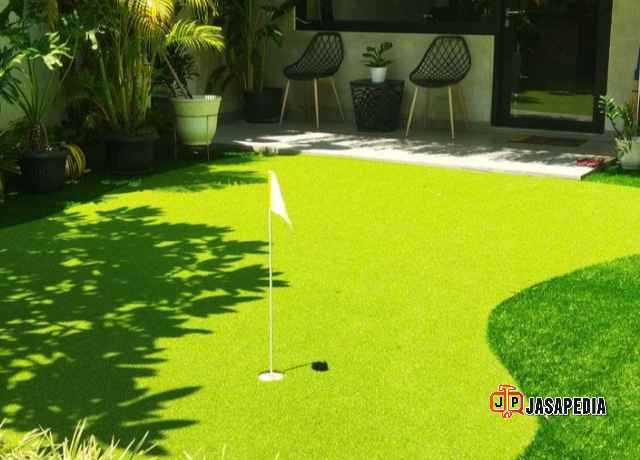 Jasa Rumput sintetis Bekasi Desain Mini Golf Pribadi Di Halaman Rumah