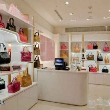 Jasa display jualan Tangerang etalase tas branded, auto dilirik sosialita!